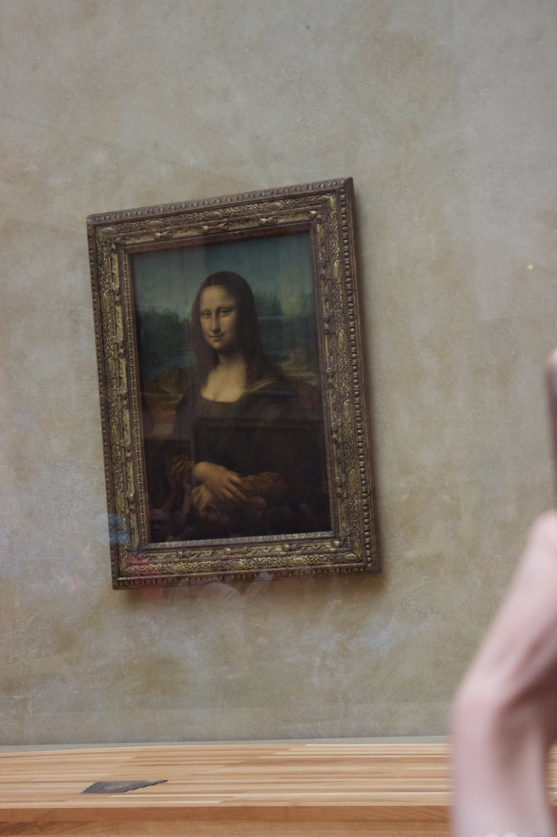 LadyJTravelBug's tweet photo. Mona Lisa https://t.co/UXVrOxoivx