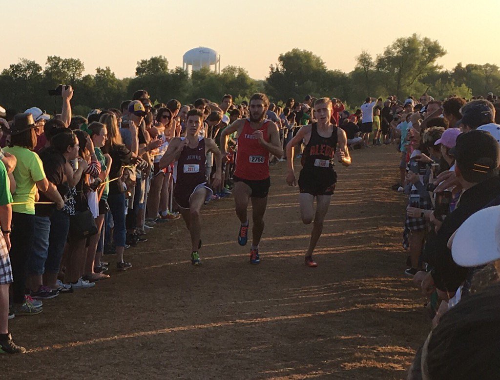 Matt Young out kicks other runners for 4th place finish