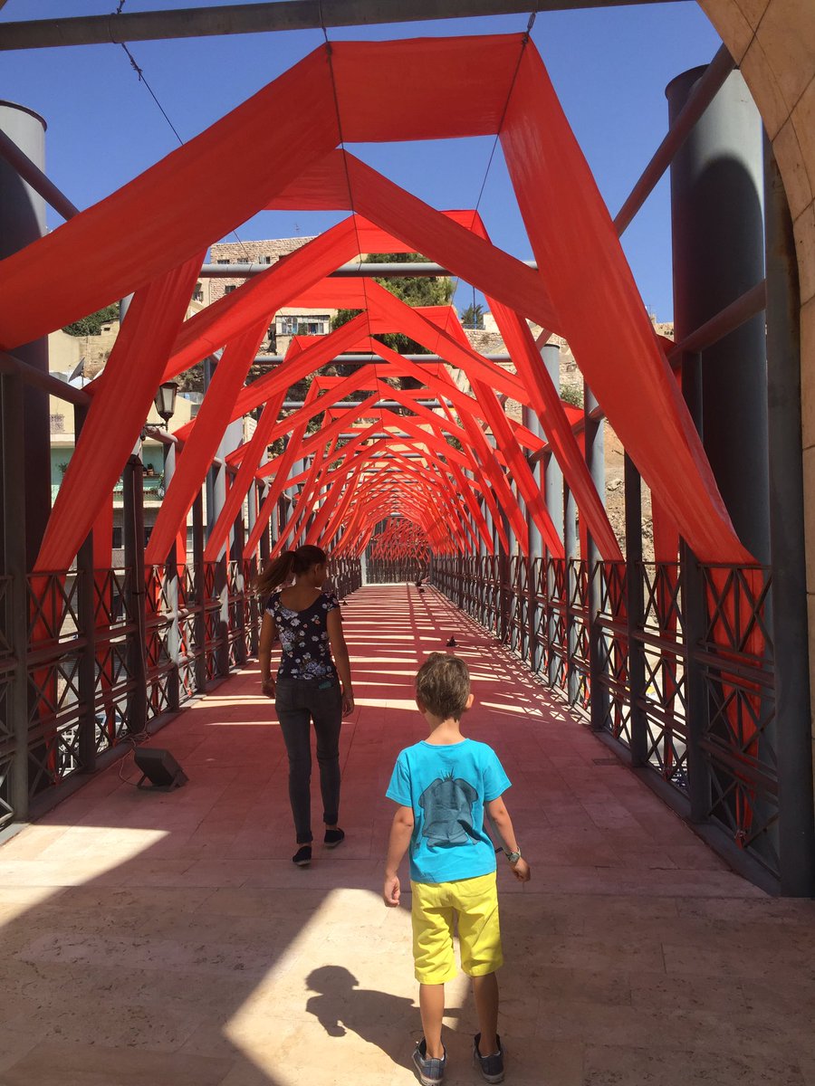 DanaFiras1's tweet image. Celebrate beauty, creativity and talent #ammandesignweek.