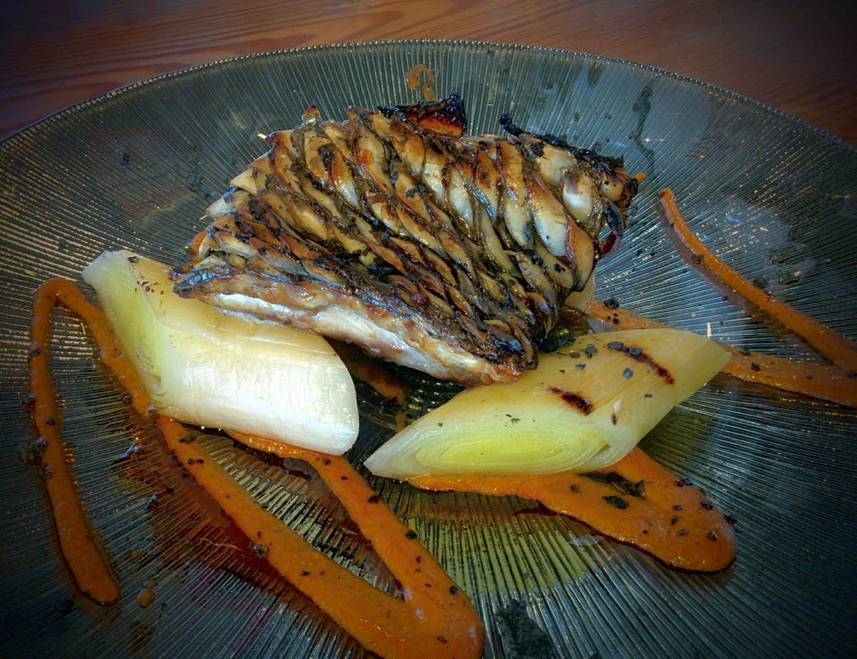 Platos que hacen perder el sentido #pescadosalvaje #corvinafresca #buenproducto #mejorambiente <a href="/UrbanovaAVV/">AVV de Urbanova</a>