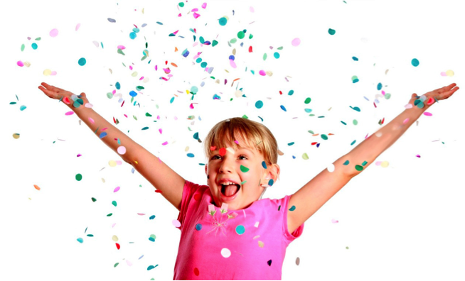 De 12 a 15 hrs, este fin de semana,  tenemos actividades para que los más peques se diviertan al igual que vosotros.