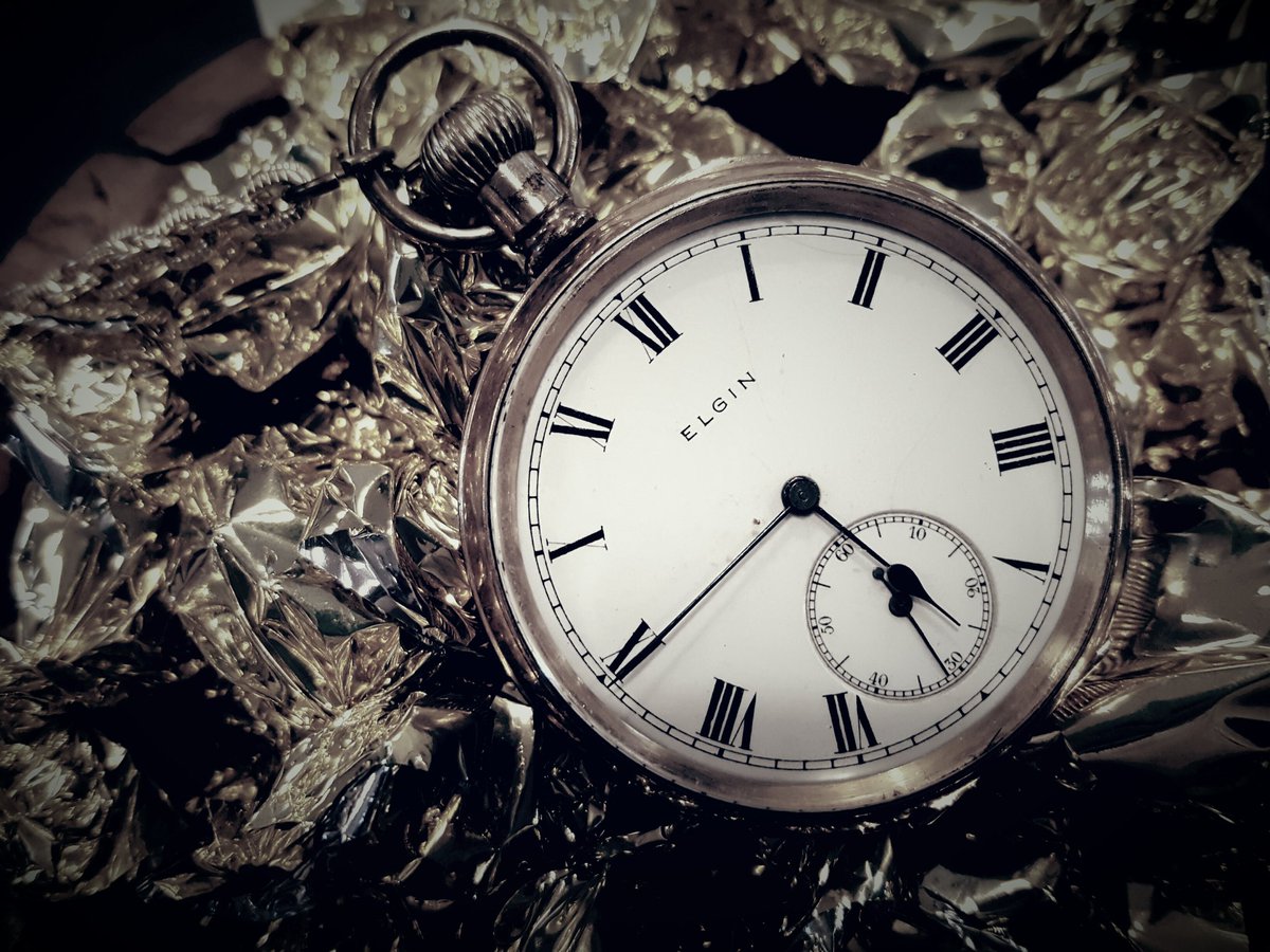 westbournebooks's tweet image. #LoopDay celebrated in wet and windy Westbourne @quirkbooks @LoveWestbourne @JamiedoesPR @ransomriggs #StayPeculiar