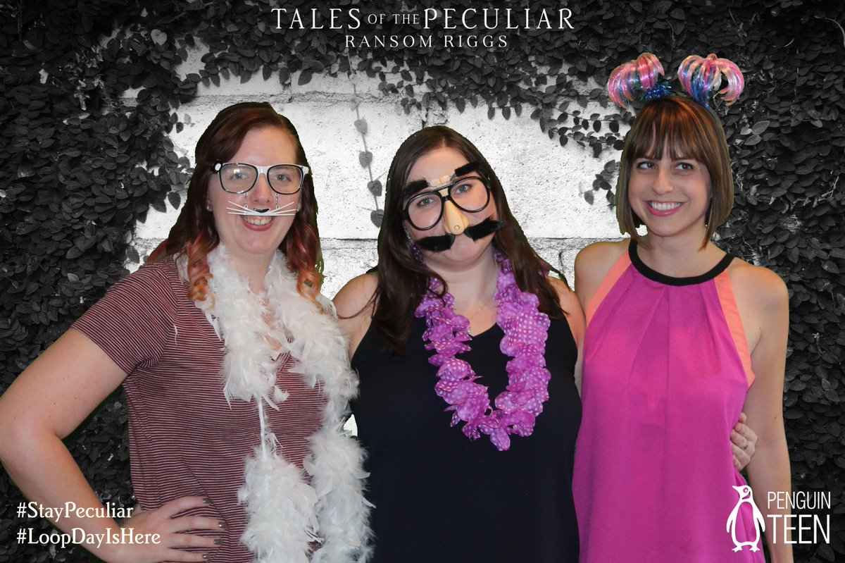 TapSnapPhotos's tweet image. #StayPeculiar  #LoopDayIsHere