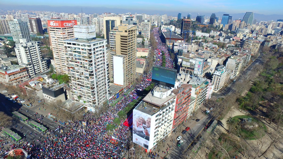NOmasAFP's tweet photo. Cuando marchamos x No+AFP... significa NO MAS AFP......para q lo entiendan bien ministros y políticos PS,DC, UDI, RN https://t.co/FlA2vVtSD8