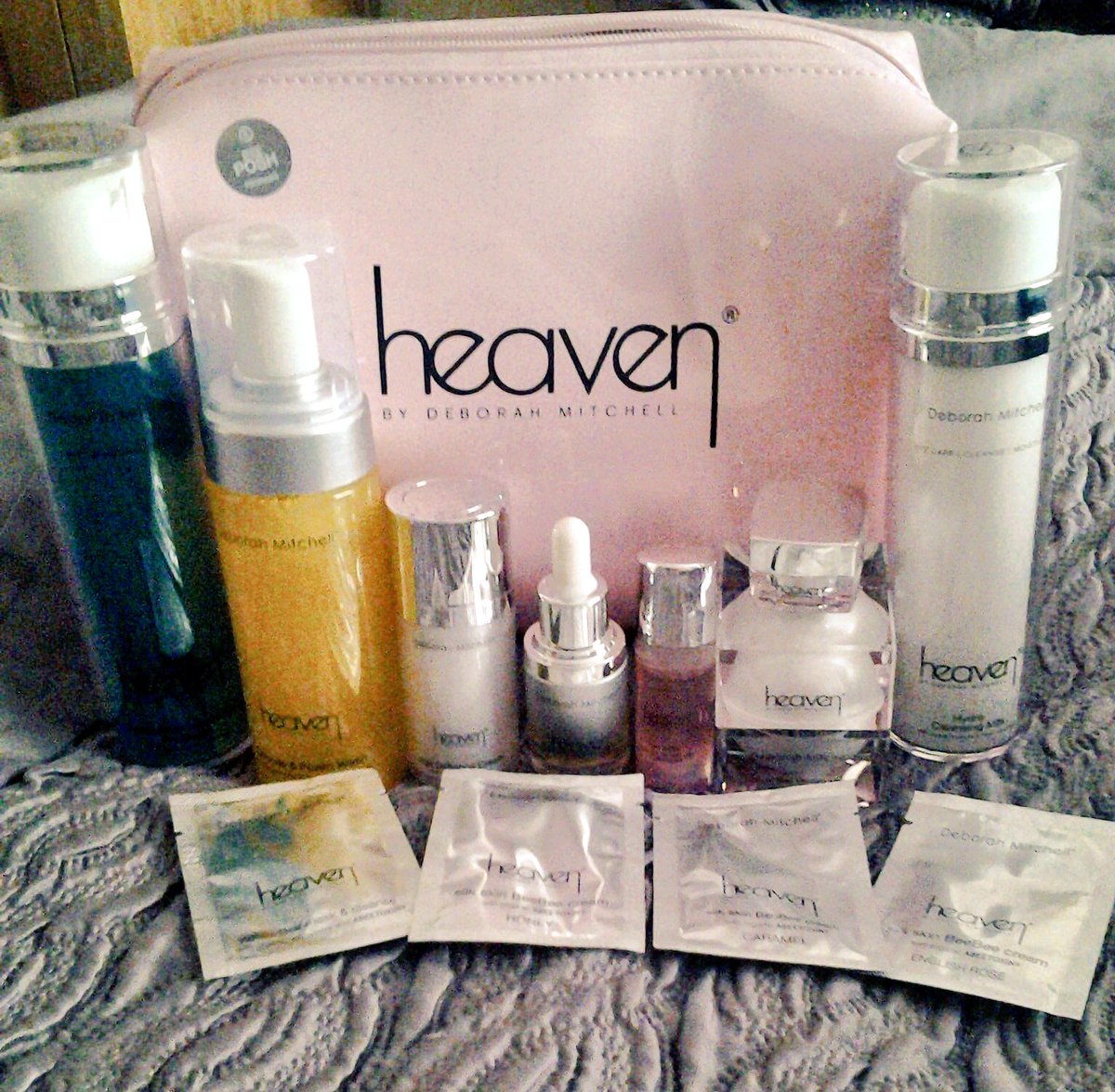 sinora58's tweet photo. Thx @DeborahHeaven @heavenskincare for #beeposh hope it helps #psoriasis @KevinCMcBride has told me all about you! X https://t.co/QOQillLqdu