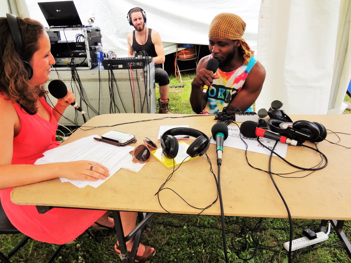 chezjess's tweet photo. Je serai en direct du @MondoKarnaval de 13h-14h à @CKRL891 ac @ValerieClio Webster, Tamara Weber-F @Jeunesmusiciens https://t.co/tb95jixpIn
