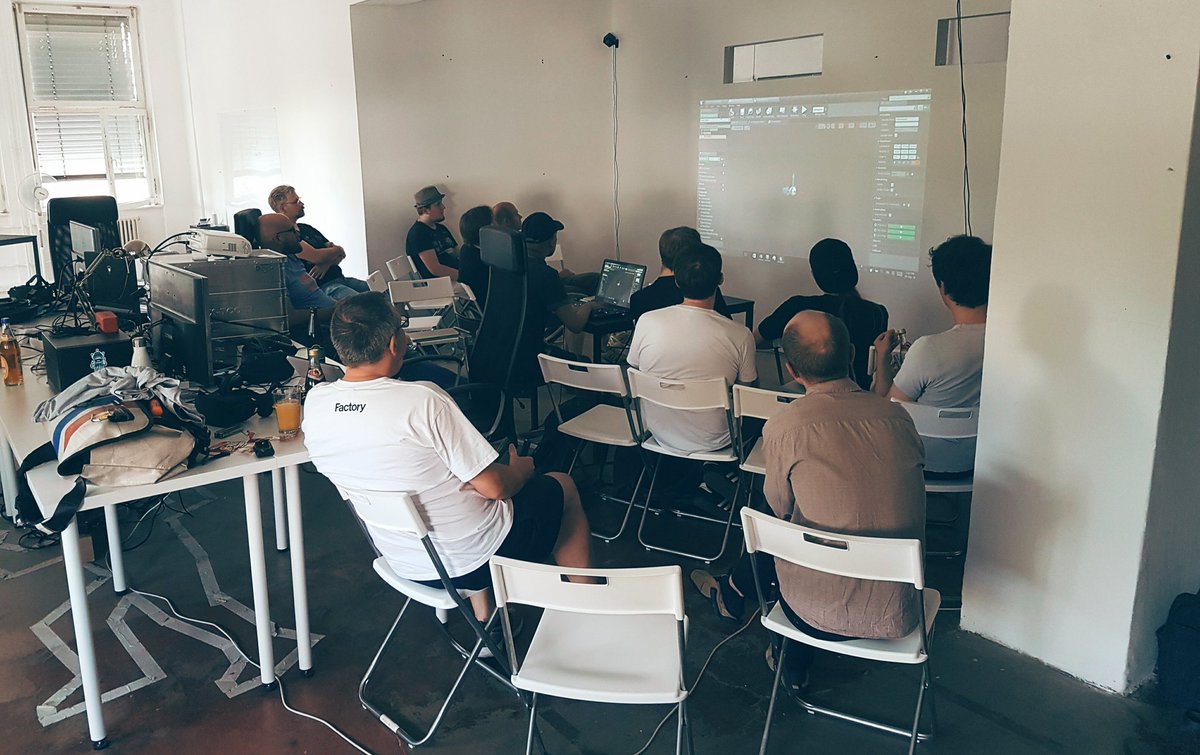 realities_io's tweet photo. time to switch to #UnrealEngine at #VRDB - Rune presenting the new 4.13 #VR template https://t.co/ekKG6RlzH9