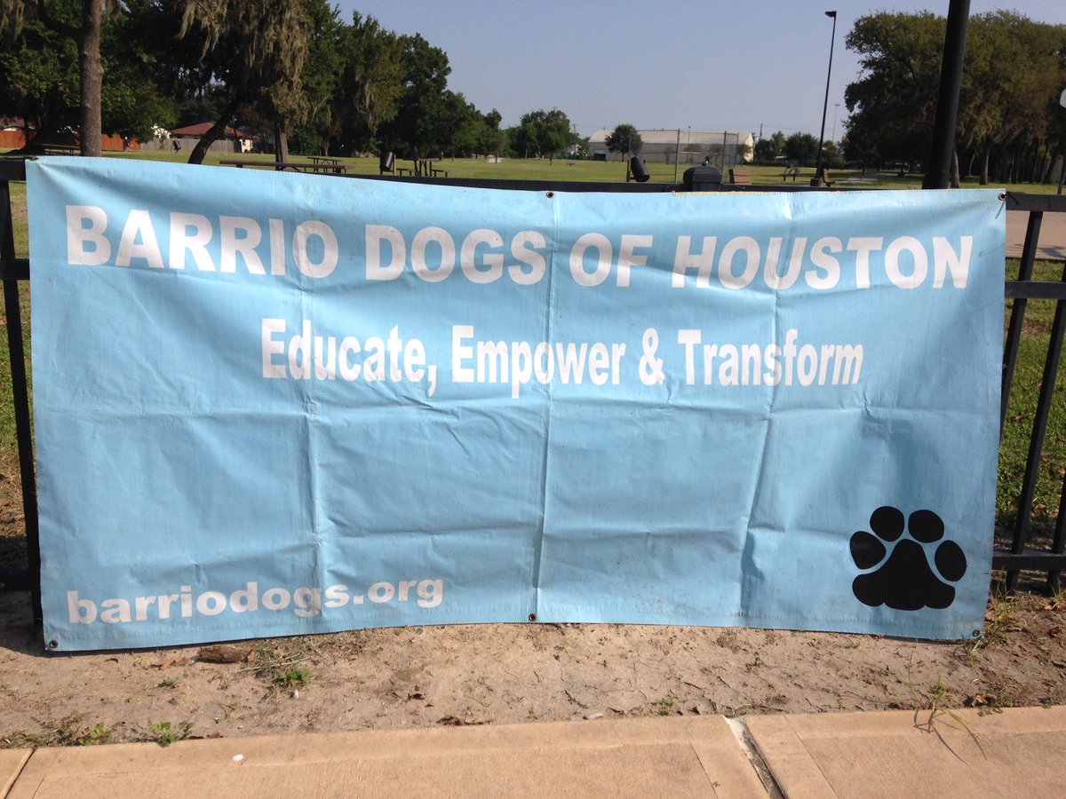 barriodogs's tweet photo. We are at #FondePark today until noon talking about proper #PetCare &amp; #SpayNeuter. Stop by &amp; say hello 
#Houston https://t.co/Bs0BLjIal3