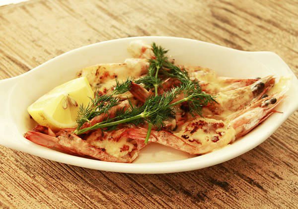 Eat_Out's tweet photo. Prawns, steaks and peri peri: 28 great Portuguese restaurants across SA https://t.co/iKKwythFMZ https://t.co/dXkrnZOZNY