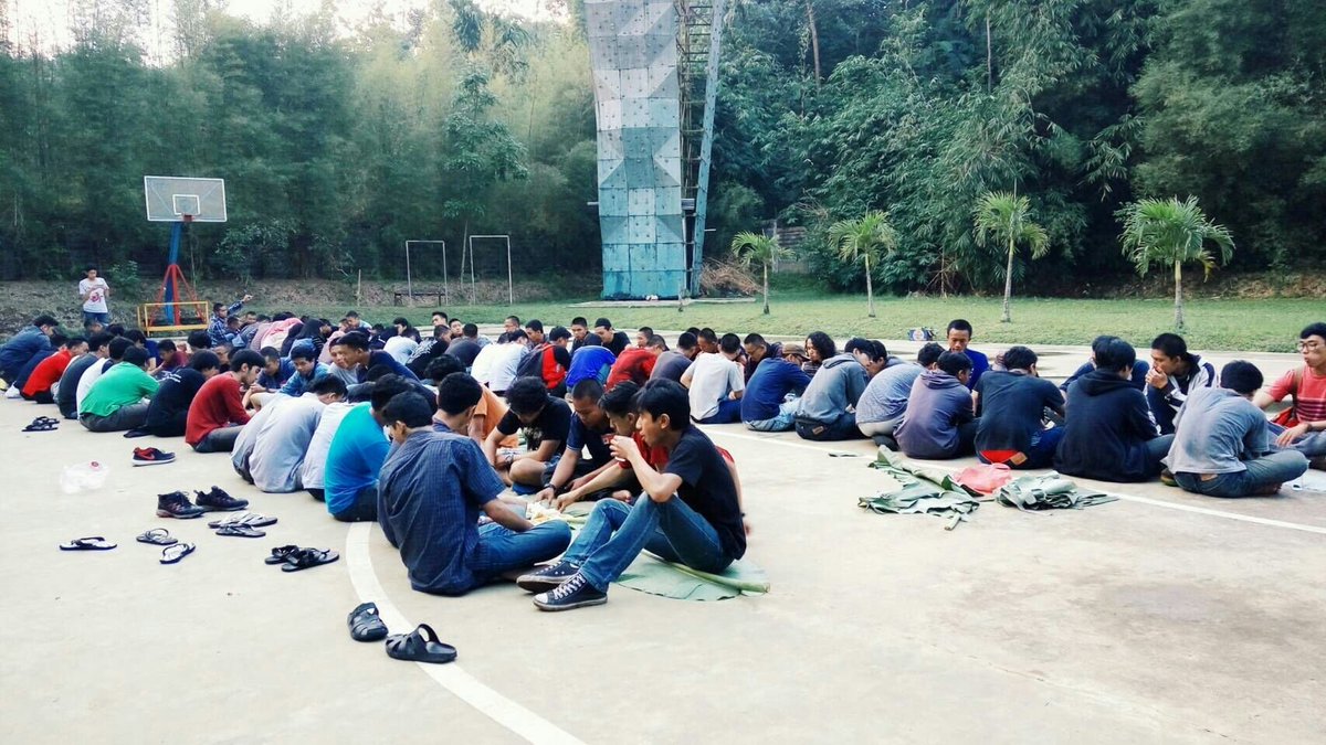 OfficialHMTPL's tweet photo. Sore tadi salah satu proker div. internal tlah berlangsung yaitu Liwetan &amp; Foundry BKB (Berbagi Kebahagiaan Bersama) https://t.co/CIWu06gGI0