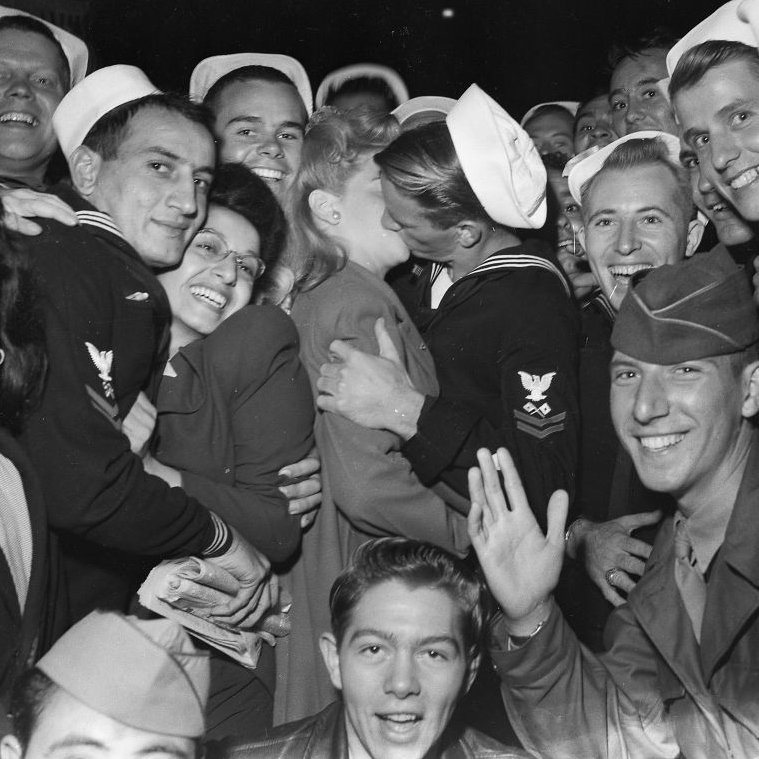 CAC_Studios's tweet photo. One more day till The Hollywood Canteen @LAFleetWeek . Almost sold out! @BobHopeUSO @ussiowa https://t.co/jQRlKrcaPj https://t.co/uJtgPN2Fe2