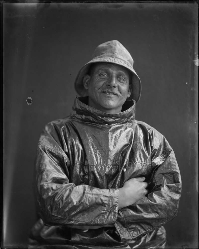 NorwichCastle's tweet photo. #OliveEdis born #OnThisDay 1876, explore her life & work in 'Fishermen & Kings: The Photography of Olive Edis' 8 Oct https://t.co/iJOe3ZYG6r