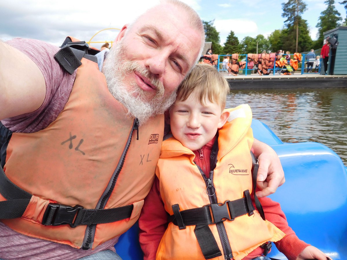 woofmachine's tweet photo. family trips #worldbeardday #greybeard https://t.co/DcwS5WkvvA
