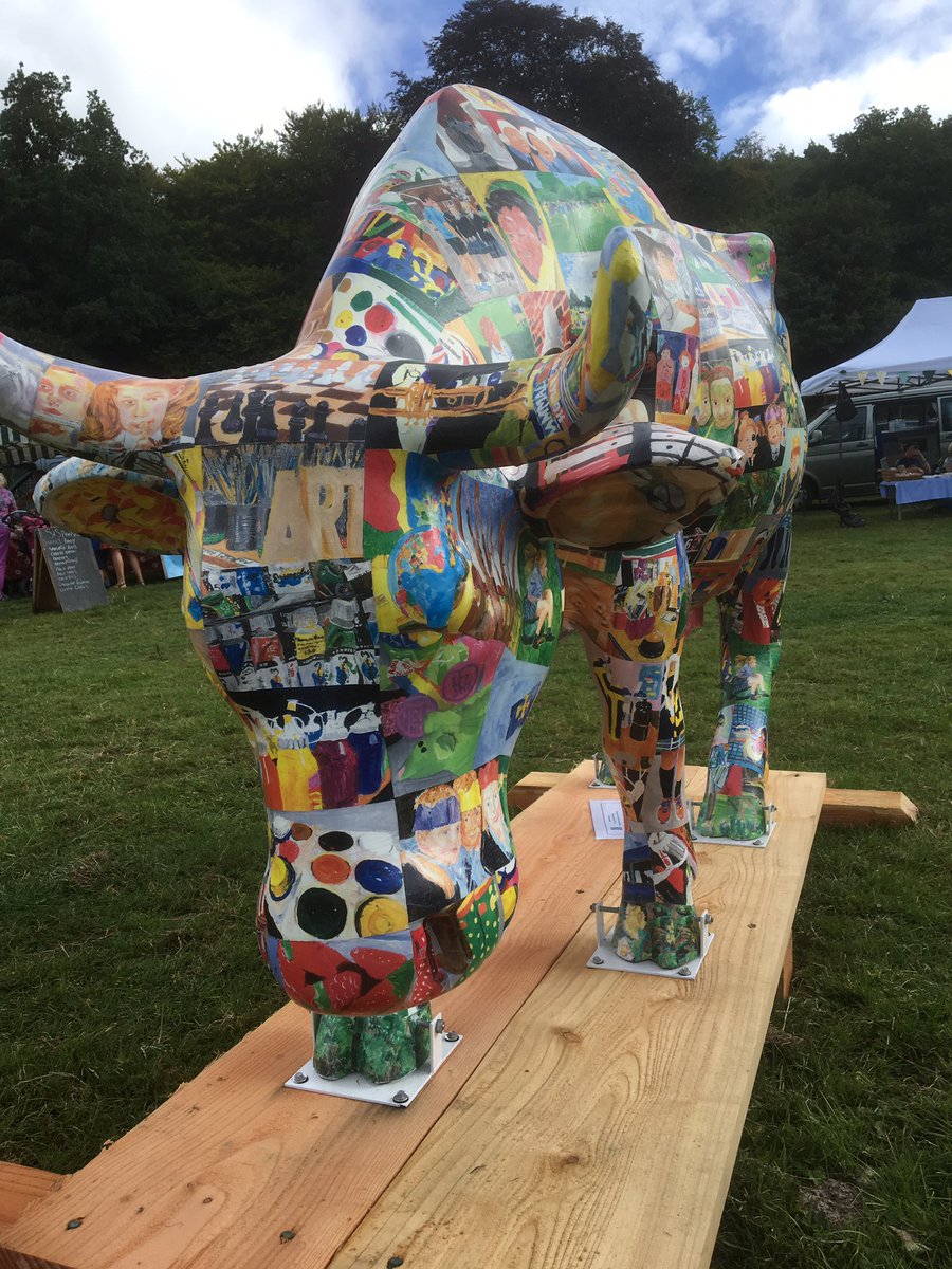 Hcoupe07's tweet photo. @RieD1979 @CowParadeSurrey @tups234 @NickyKriel @Kathryn47225947 @Goldy73 plus 3 more that never appeared on App. https://t.co/VjFgN2pu5p
