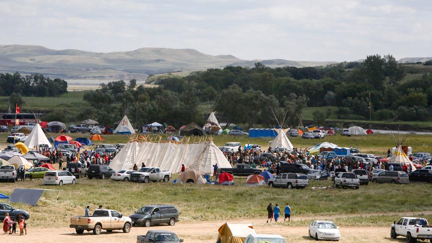 AmericanIndian8's tweet photo. Tribe submits evidence of cultural sites in Dakota Access path https://t.co/rBl95eWhK9 #NoDAPL @POTUS #INDIGENOUS https://t.co/MTBxzcUVki