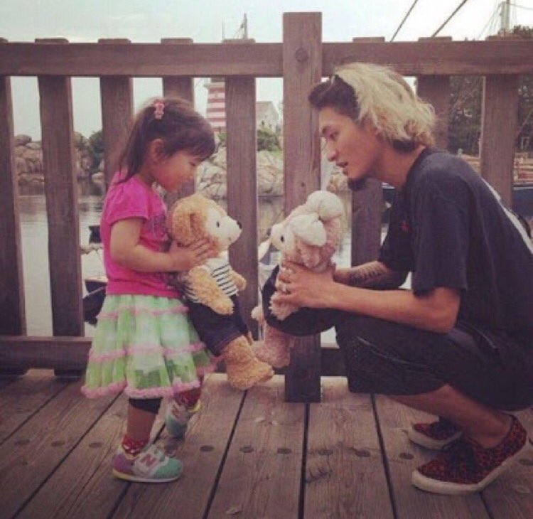 halapeko_ROCK's tweet photo. ryota誕生日おめでとう！！！🎂🎉💕 https://t.co/kBhWO8TygY