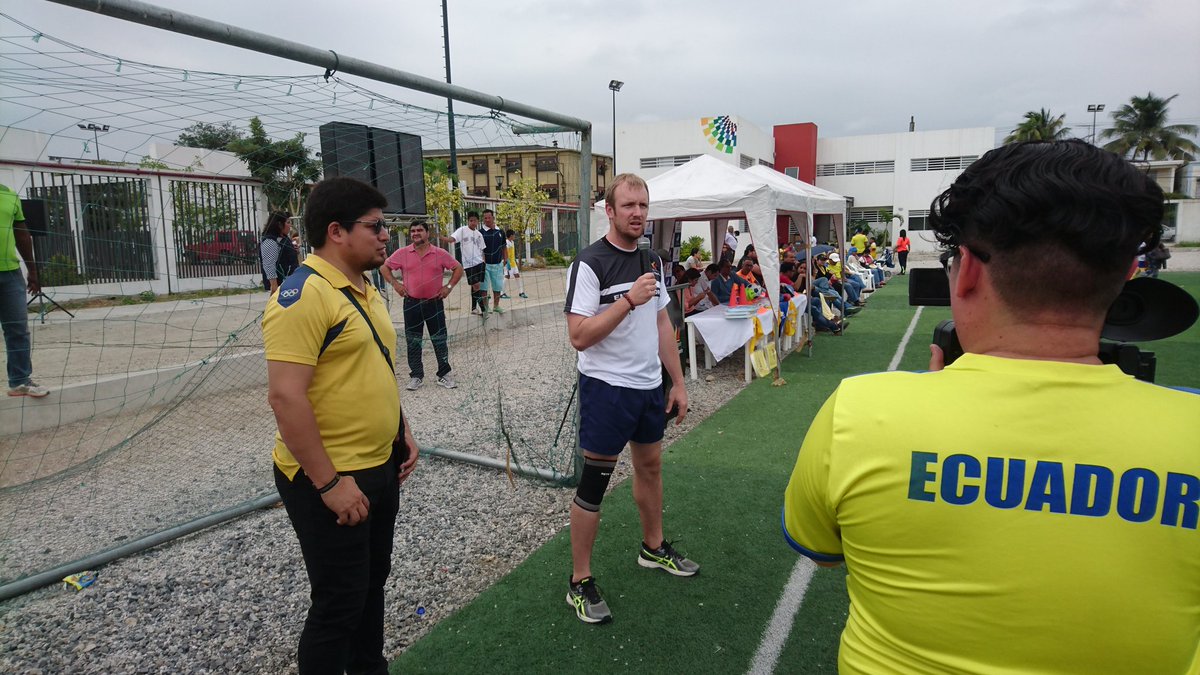 RugbyEc's tweet photo. El entrenador Brad Hilgert informa que es Rugby @DeporteEc @xavierenderica https://t.co/15LHRQQMRY