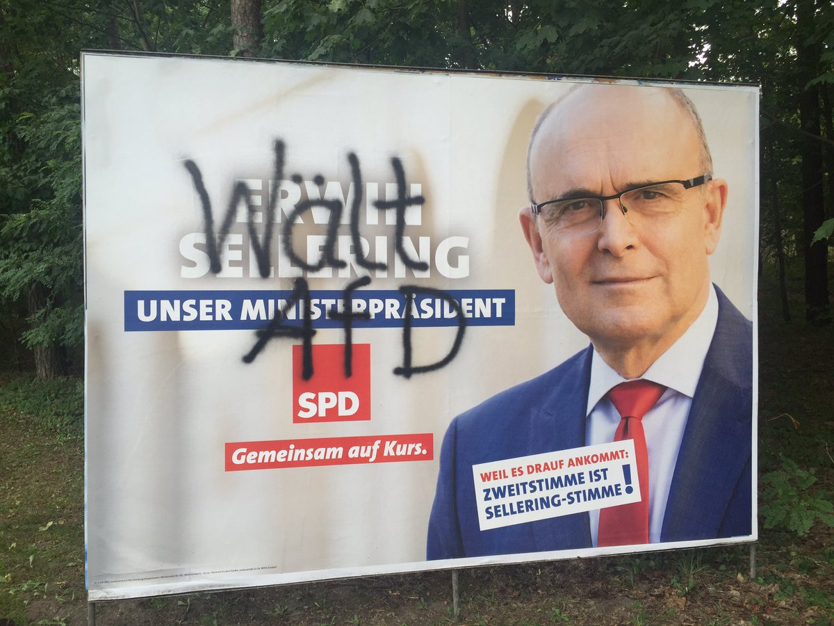 Dahlemann's tweet photo. Für gute Bildungspolitik: @spdde #gemeinsamaufkurs https://t.co/rw7nyY91D0