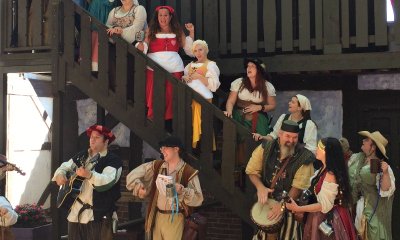 FallNewEngland's tweet image. It's King Richard's Faire Opening Day! @FallNewEngland has everything you need right here: bit.ly/1KgILPE