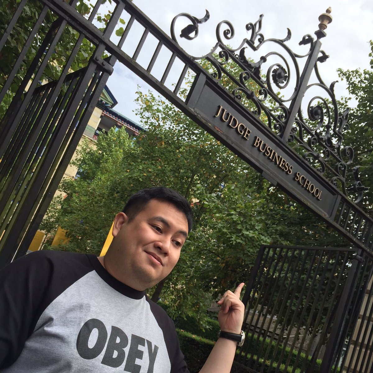 RRH305's tweet photo. Hi CJBS! See you in class in a few weeks #mba #cjbs #cambridge #judge https://t.co/rmhSWNmvhi
