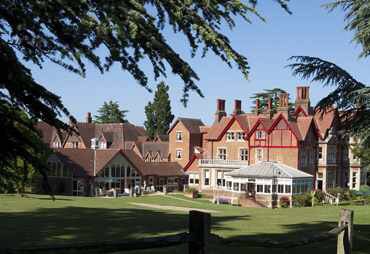 Pendley Manor Hotel tweet media