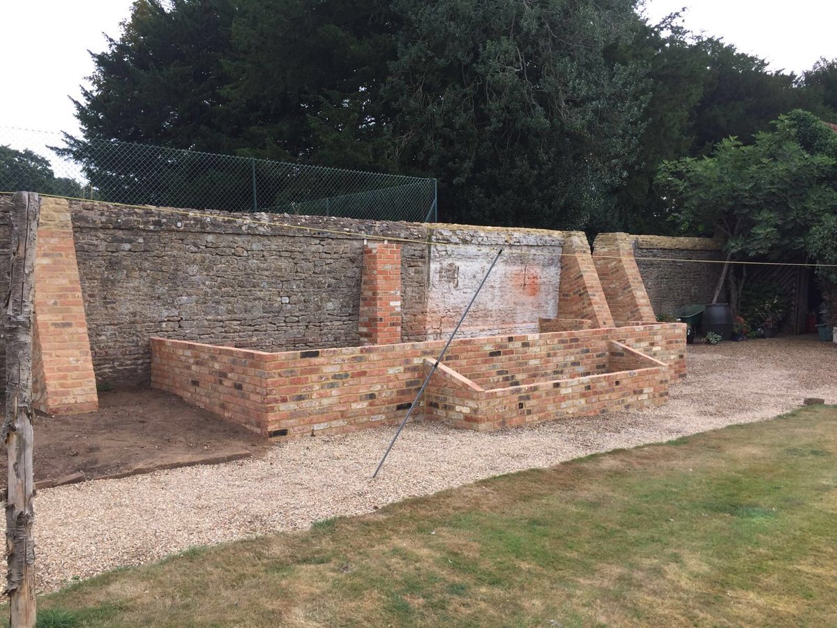 BNBrickwork's tweet photo. Newly constructed greenhouse base and buttress wall supports in reclaimed red stocks https://t.co/GdWiwHct46