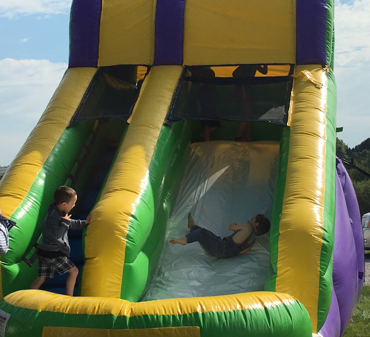 kidshavefunllc's tweet photo. Great day for some fun!! #GameDay #Omaha https://t.co/AdlkFBI8n9