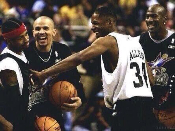 GentsRules's tweet photo. squad: "you in love bro?"

me: yeaaaah

squad: "ahhhhhhhhh" https://t.co/7qjAWCNMlE