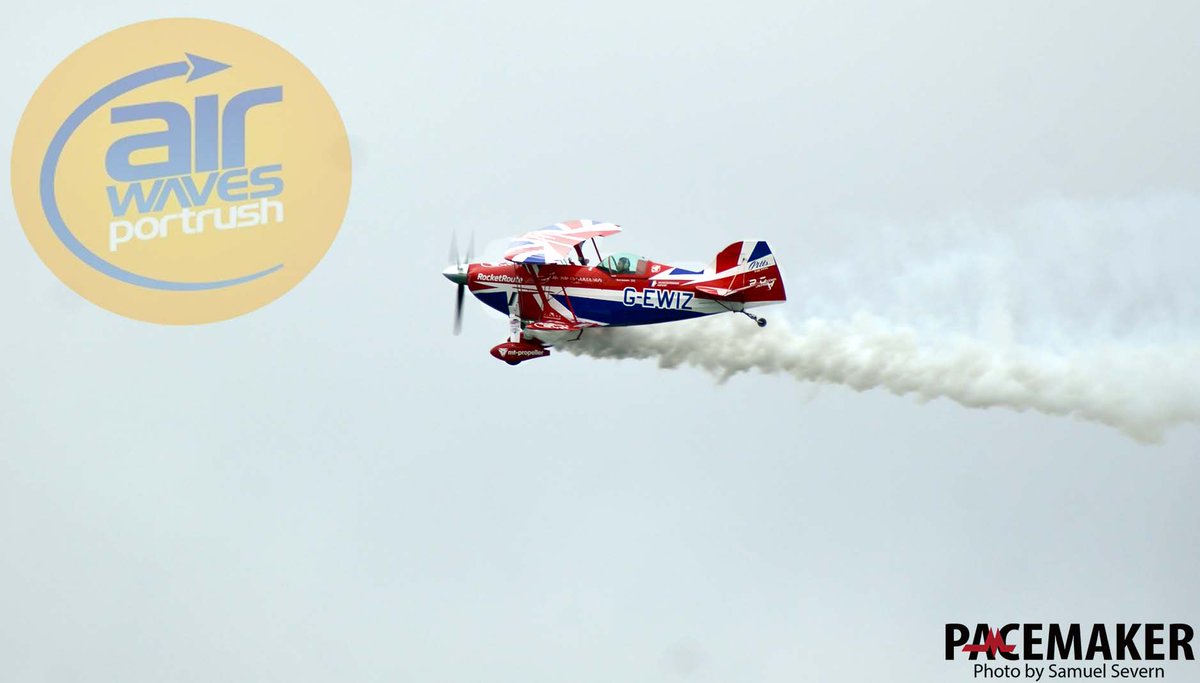 saminbelfast's tweet photo. Final lot of photos to the #DuskDisplay at #Portstewart @PortrushAirshow #Airshow #AirWavesPortrush #typhoon https://t.co/mSMOGX6sEQ