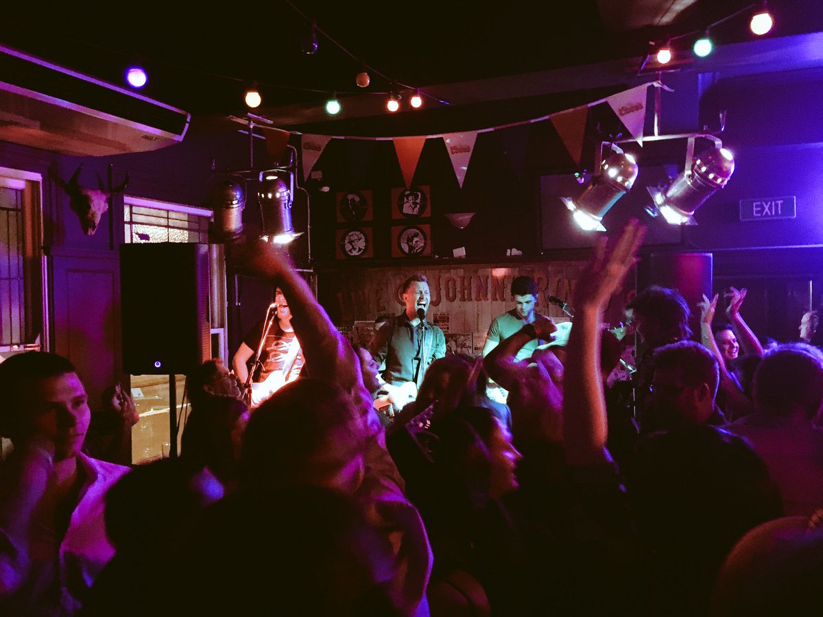 codieprevost's tweet photo. Had a blast performing #johnnyringos in #Brisbane this evening! Thanks to everyone who came out!! @Ceolentertain https://t.co/GnsGebhrSk