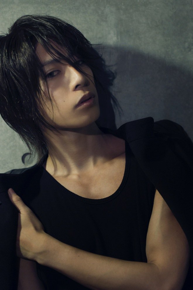 visual77's tweet photo. 【誕生日】

本日9/4はSHINさんの誕生日です。

そして、ソロ本格始動

#ViViD
#SHIN https://t.co/dV28wlxXqY