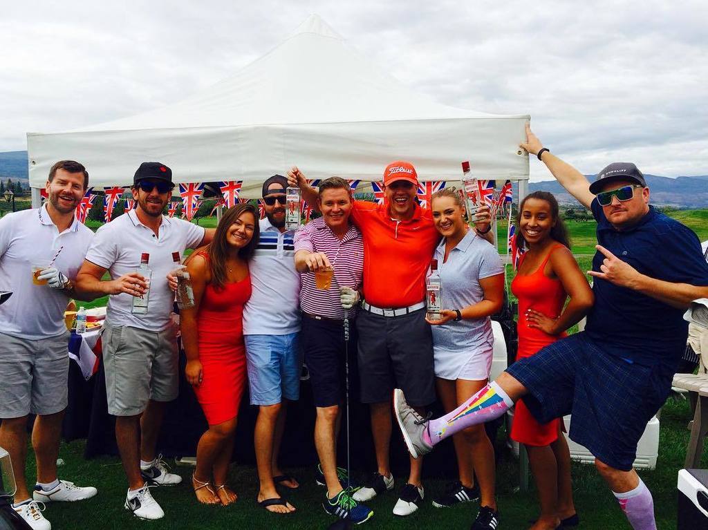PK_Promo's tweet photo. Fun on the golf course with @beefeatergin !
.
.
#PKPromo #staffingagency #eventstaff #bran… https://t.co/4199BNGDx1 https://t.co/a3YtNnR5Ov