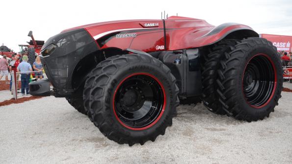 FarmIndustryNew's tweet photo. @Case_IH was busy at #farmprogressshow #robottractor #farm https://t.co/YIsBHkaYax https://t.co/VGA1eaLUmj