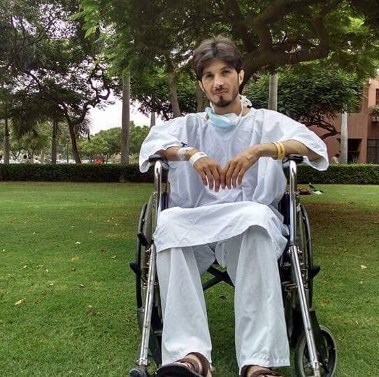 _dawoodkhan's tweet photo. This young boy is fighting against deadly cancer. Support him by your donations.
#SaveRehanRind https://t.co/0CKrSklKks