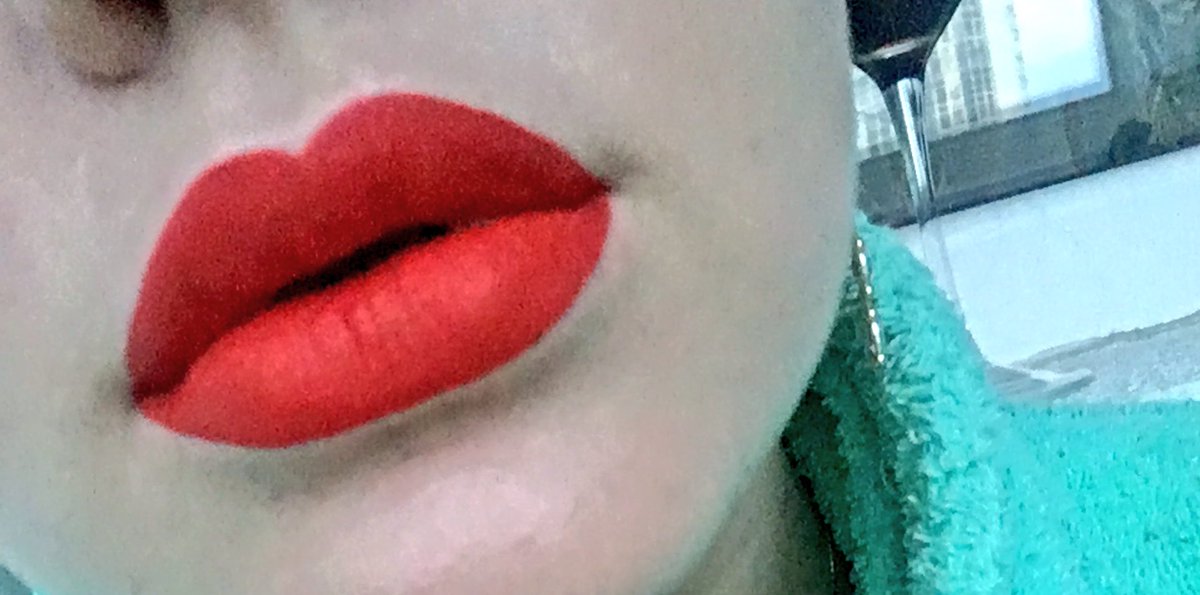 amaliastand's tweet photo. Найден идеальный красный #macmatte https://t.co/6MMA7KgkuF