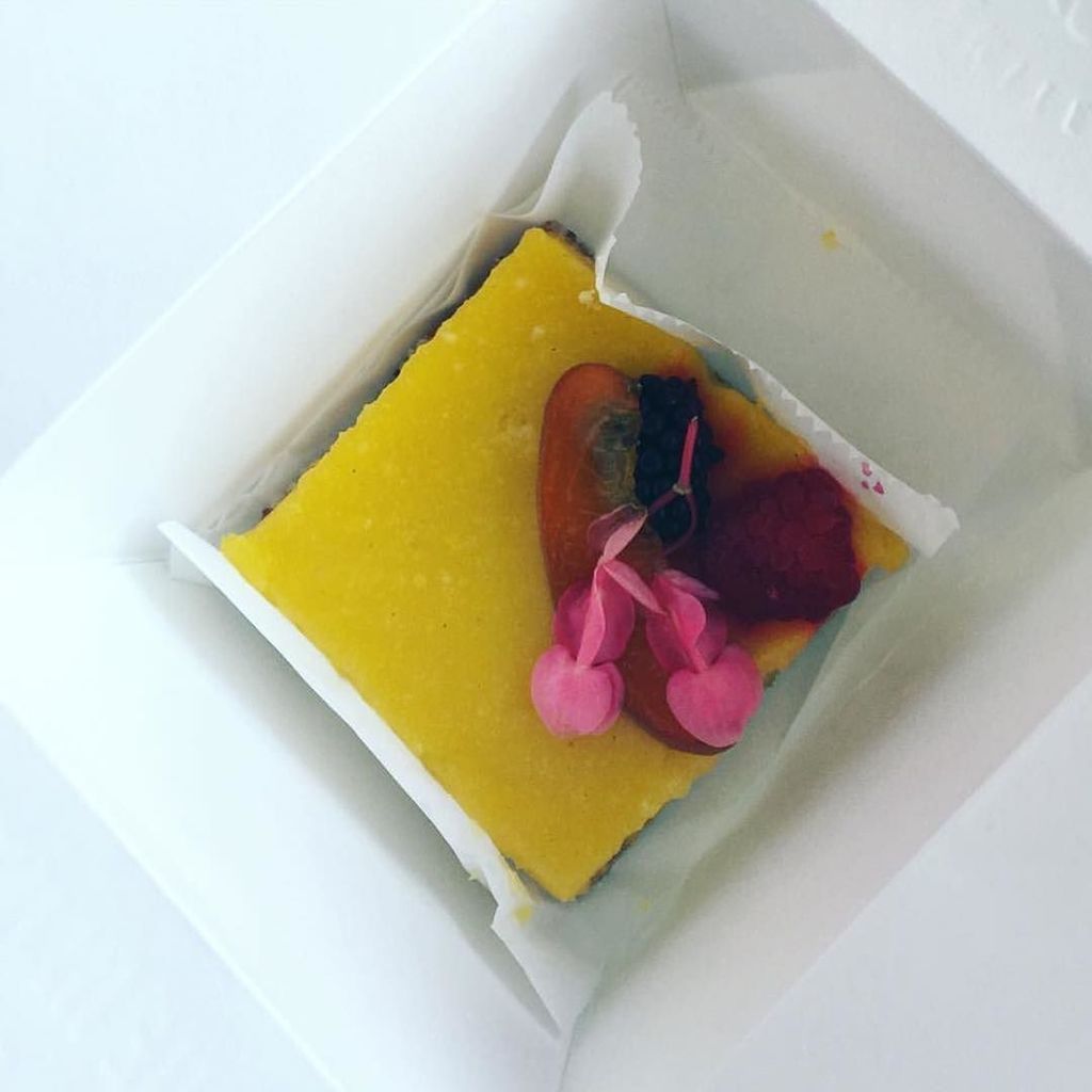 Lemon bar heaven. Summer won't last much longer, so get this tart treat ASAP! 📷: @taylorho… instagram.com/p/BJ5ttHthKlp/