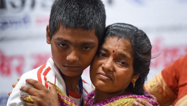 Cops reunite over 15,000 missing kids with families read.ht/BKHE