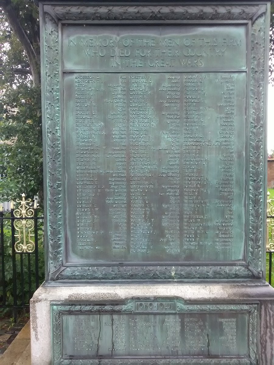 René Perez Henrique on Joseph Crosfield factory #WW1 memorial in the rain today.
