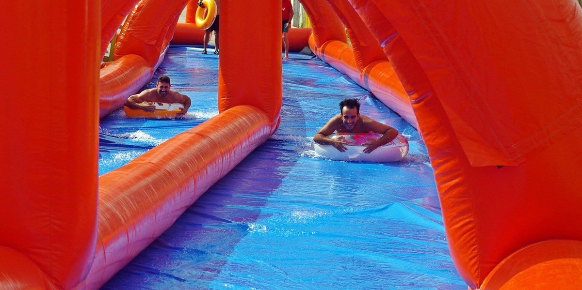 manumohedano's tweet photo. #festajove #tossademar #totsfemtossa @ajtossademar #splashslide de 75 metres @ignasisalles https://t.co/JIQpwvjuwp