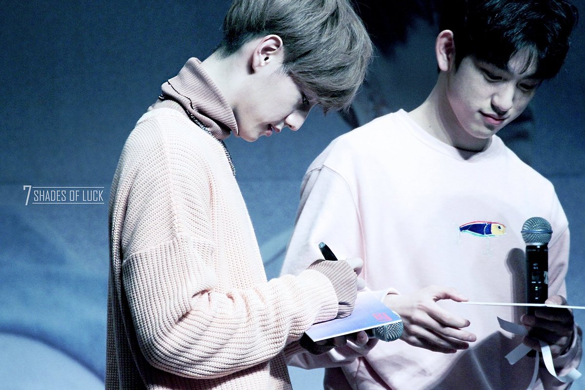 7shadesofluck's tweet photo. 마크야 생일축하해🎂
段宜恩 生日快樂🎉
@mtuan93

Mark marked my soulmark🖋🌹
#HappyBirthdayMarkTuan #마크24번째생일축하해요 #Mark #마크 #GOT7 #갓세븐 https://t.co/MFhqK8xwTw
