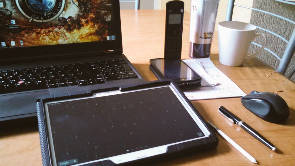 eccadesign's tweet photo. Work, work. A diseñar un poco.
La vista desde la oficina.
#diseño #dowhatyoulove #work https://t.co/FtDTTOMLaU