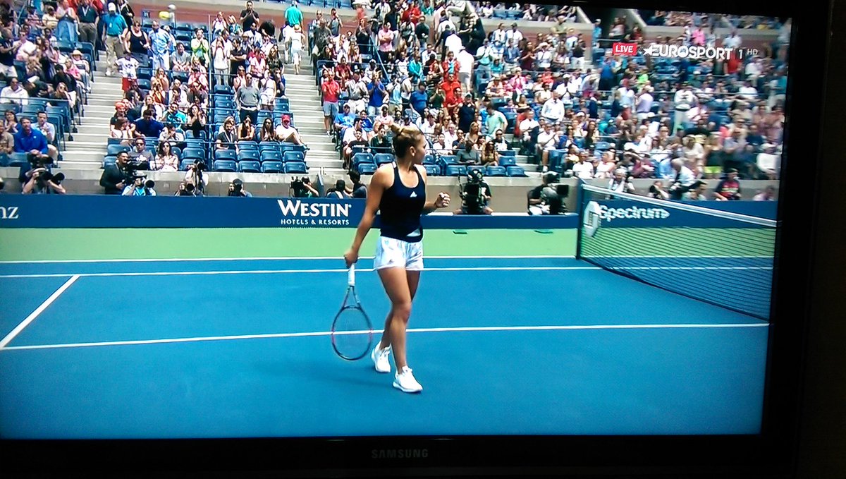 Marilena_IS's tweet photo. #SimonaHalep a delightful tennis player
#USOpen #keepitlikethis #alwaysthebest
#ศineOtotaศa #mereumaibun https://t.co/7yJewB6PrO