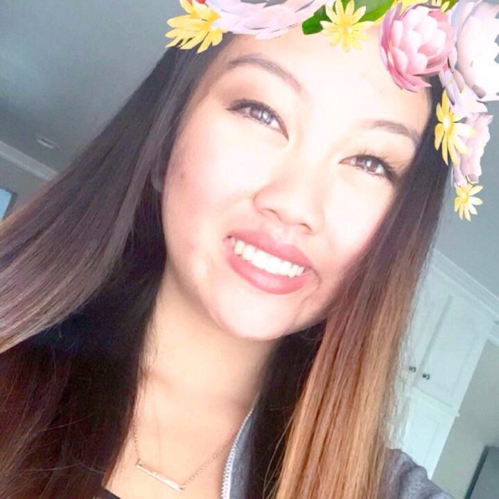 paigelcake's tweet photo. ✨🎂Chillin, relaxing, come hangout with #liveme~ em.ilyx🌻:  Get ready w/ me 😊 #Music #Travel https://t.co/G30ZCEvpWd https://t.co/GDxdt6yzQU