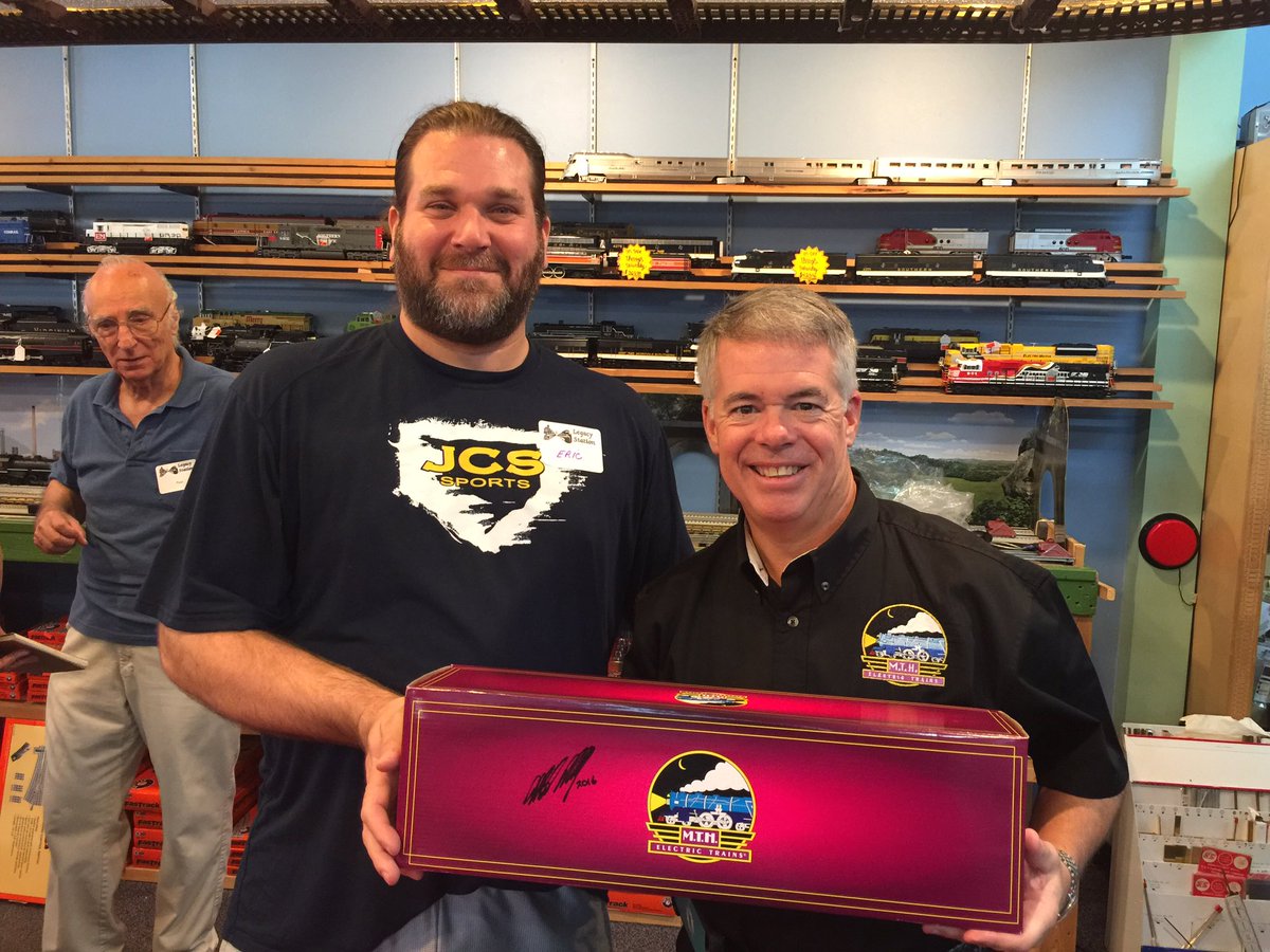 ericstrains's tweet photo. Got an SD60E autographed by the big man himself at Legacy Station today. #mthtrains #mikewolf https://t.co/XEbvlXf6M3