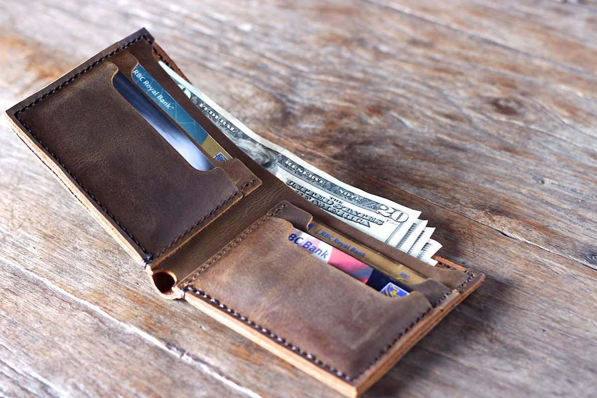 Euro Wallet -- Men's Leather Wallet ---- Groomsmen Gifts and Fun Birthda… tuppu.net/70aa8dc2 #gift #BrownWallet