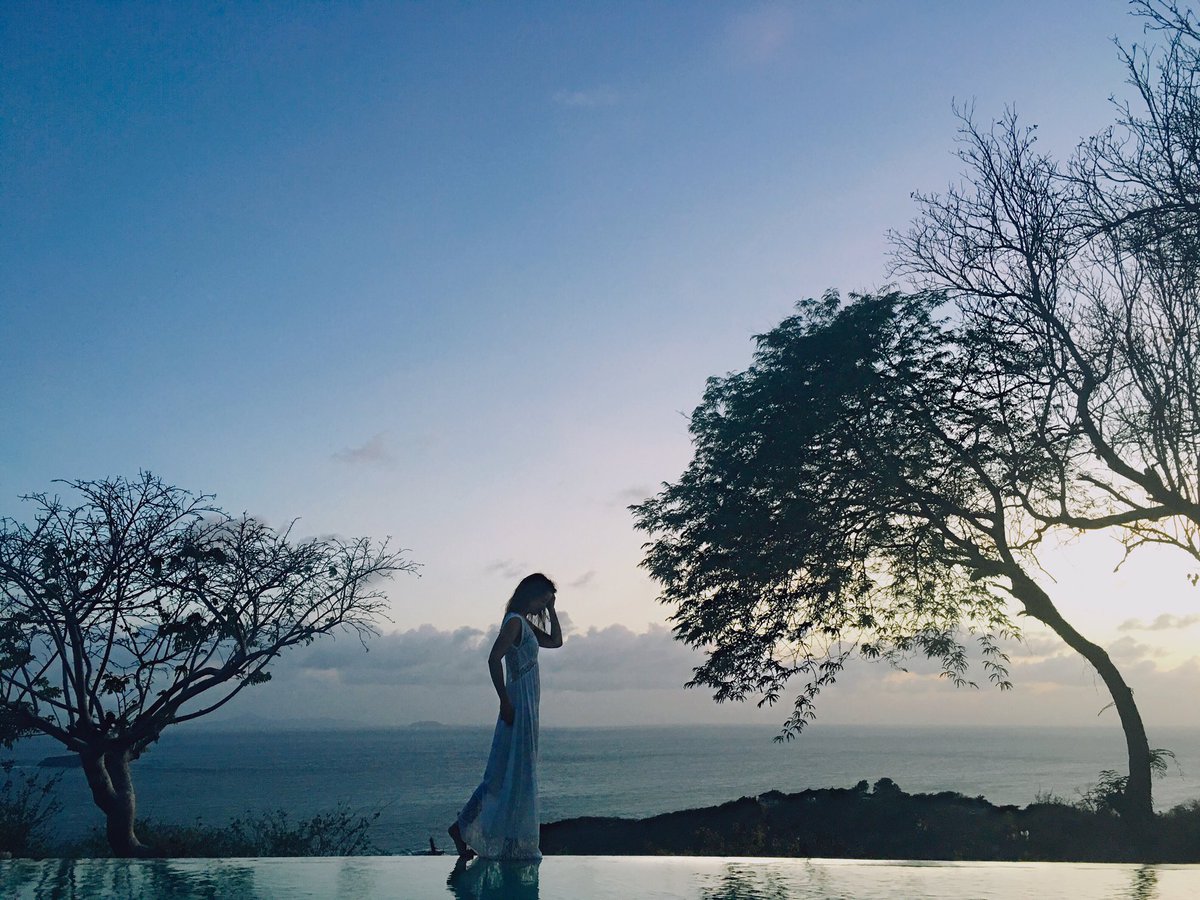 TheLDNChatter's tweet photo. Please vote for me to win @instyle_UK's 'Top Travel &amp; Lifestyle Blogger!' Thank yooooou 😘 https://t.co/TPjS8f5kAX https://t.co/ldO86liNWB