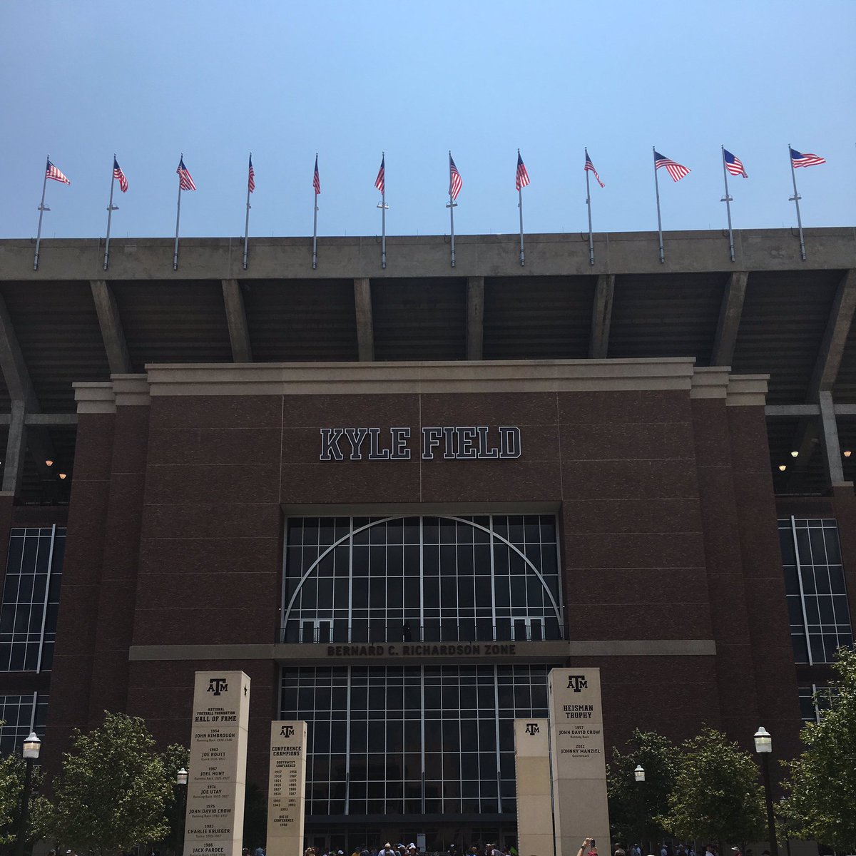 mickeygerdes's tweet photo. #BTHOucla #GigEm https://t.co/Yl8h3plsjl