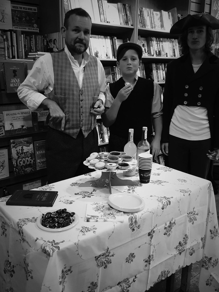 westbournebooks's tweet image. #LoopDay celebrated in wet and windy Westbourne @quirkbooks @LoveWestbourne @JamiedoesPR @ransomriggs #StayPeculiar