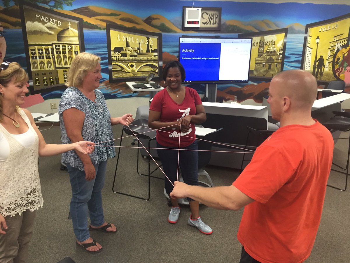 #beniciaHighBHS parents wrkng 21st cnty skills #4Cs #PBL @SThompsonEdTech <a href="/BHSMissK/">Brianna Kleinschmidt</a> <a href="/lrbeat/">Leslie Beatson</a> <a href="/BUSDSup/">Chris Calabrese, Superintendent</a> <a href="/KateColeBUSD/">Kathrine Cole</a>