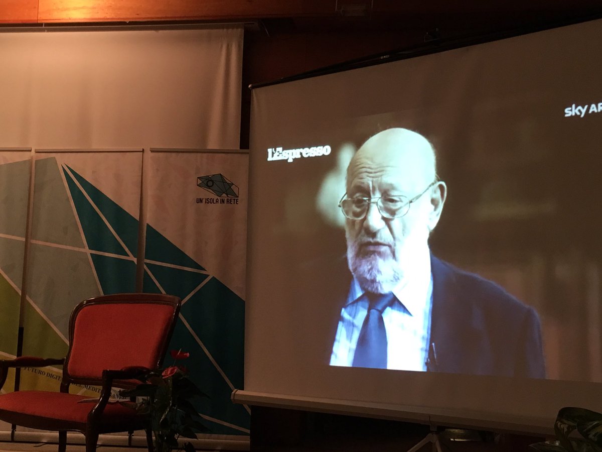 Grazie a <a href="/unisolainrete/">Un'isola in rete</a>: con Mario Andreose un successo la serata dedicata a Umberto Eco #PapeSatanAleppe